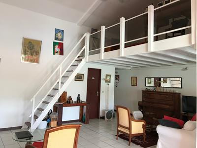 Appartement T2 66 m2 photo 2